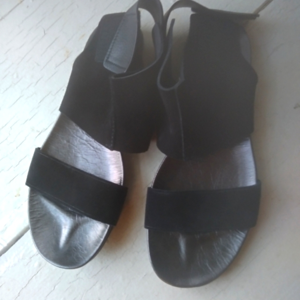 NWT Nordstrom Pedro Garcia Black Open Toe Sandals